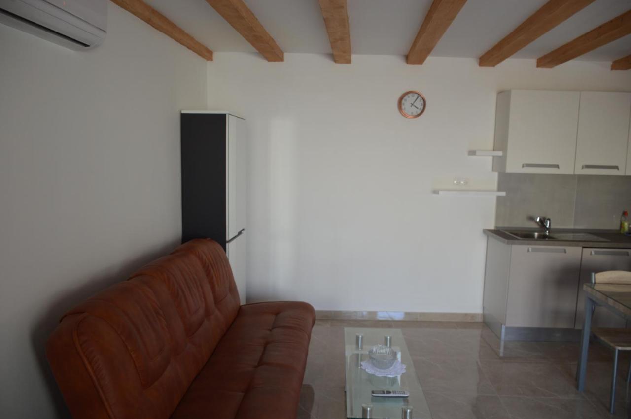 פרוויץ' שפורינה Studio Apartman Kata מראה חיצוני תמונה